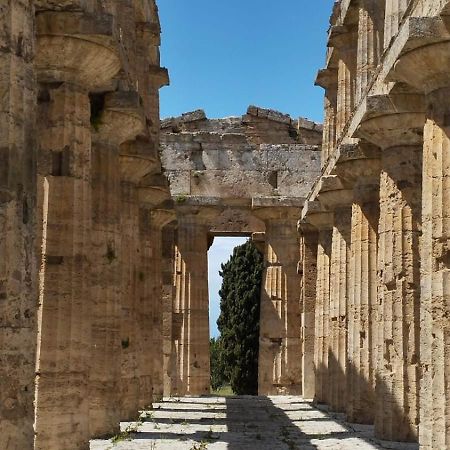 Chiaro Di Luna - Appartamento Luna Crescente Paestum Esterno foto