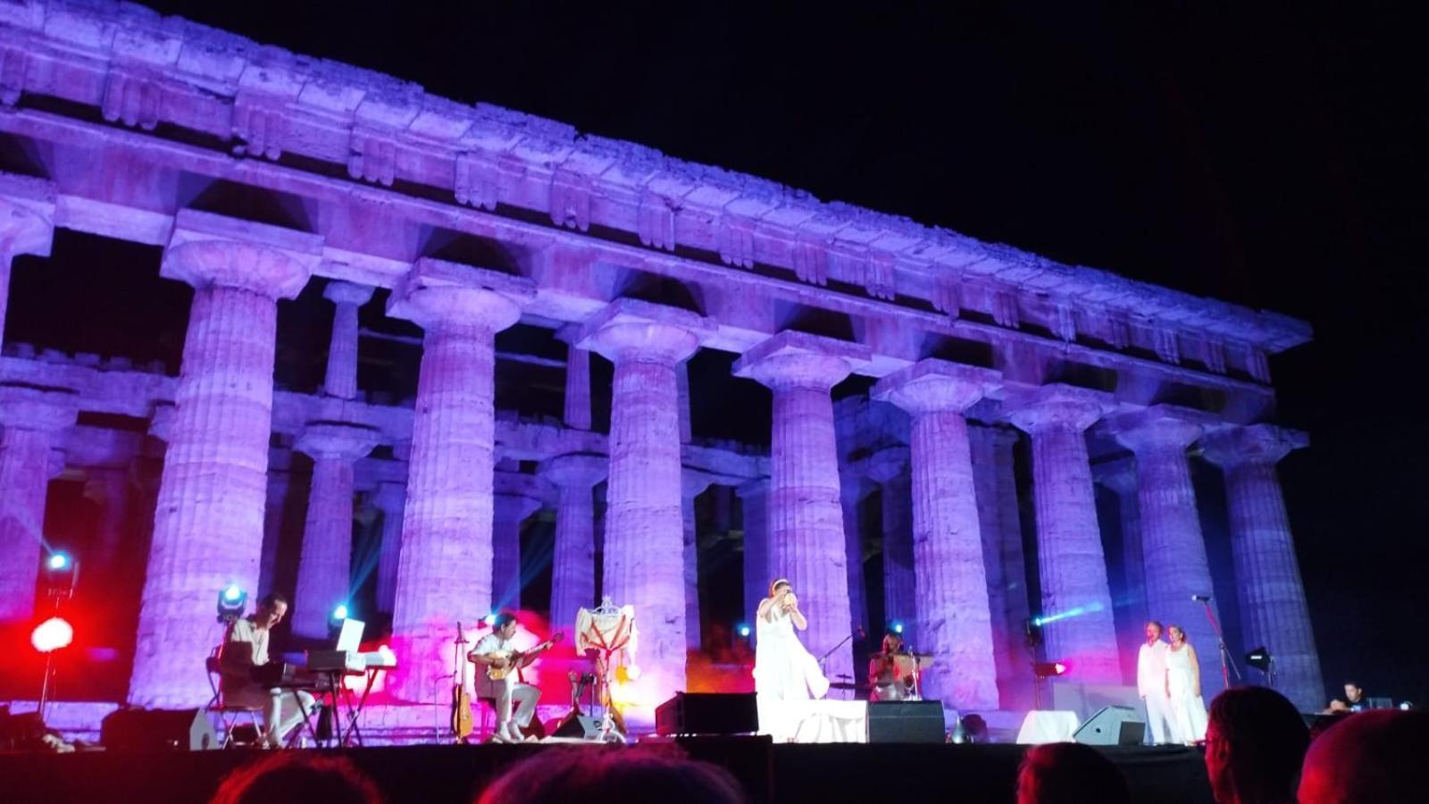 Chiaro Di Luna - Appartamento Luna Crescente Paestum Esterno foto